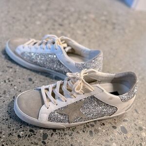 GOLDEN GOOSE SUPERSTAR GLITTER SNEAKER